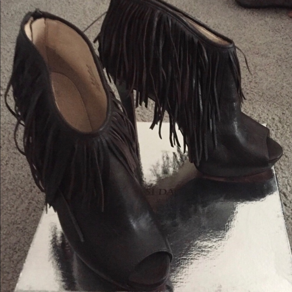 Boutique 9 -Leather fringe peep toe booties Sz 9.5